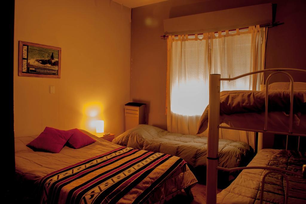 Loica Hostel Пуэрто-Мадрин Экстерьер фото